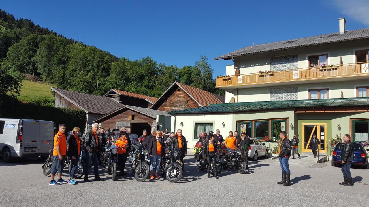 Hotel Hubertushof Trattenbach  Esterno foto