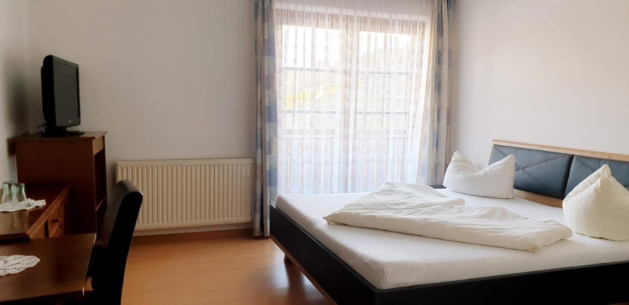 Hotel Hubertushof Trattenbach  Esterno foto