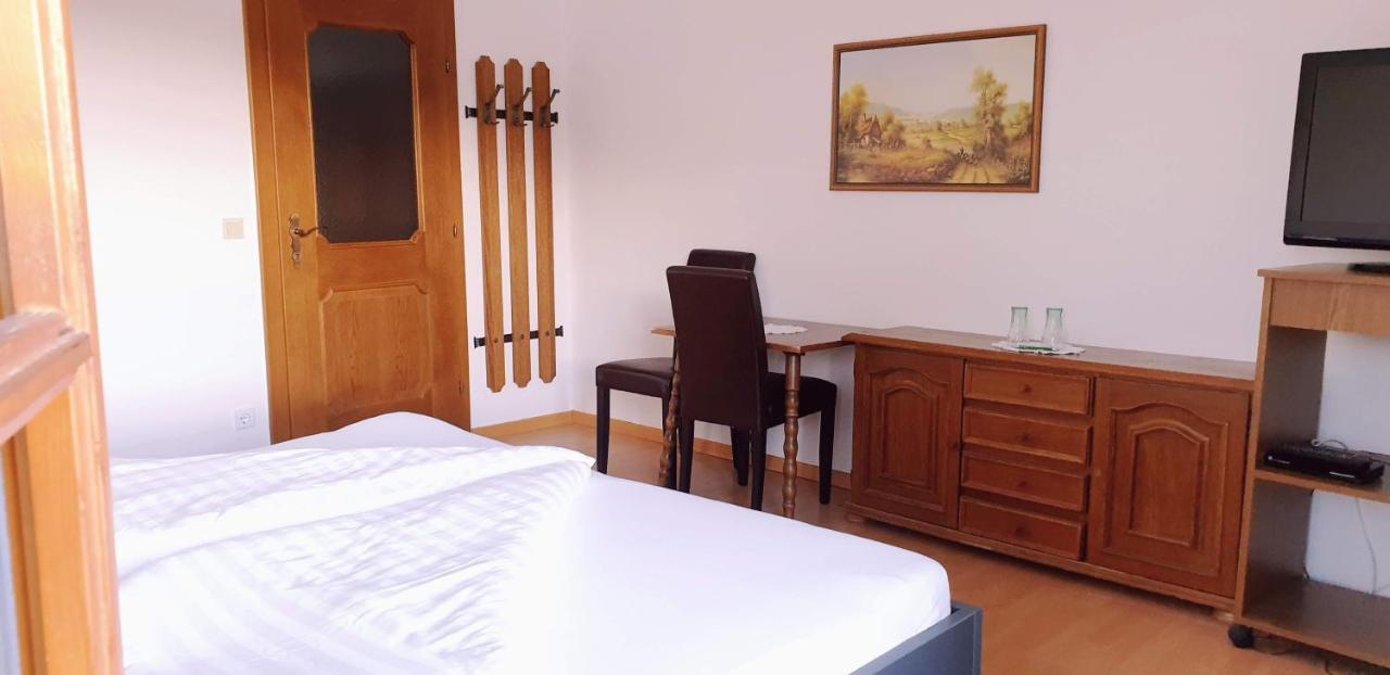 Hotel Hubertushof Trattenbach  Esterno foto